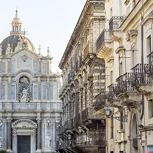 duomo-suites-spa.catania-hotels.net/