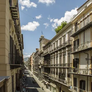 palazzo-savona.palermohotels.org/