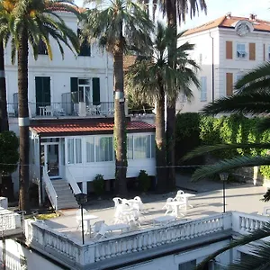 Luxury 3*, San Remo Italie