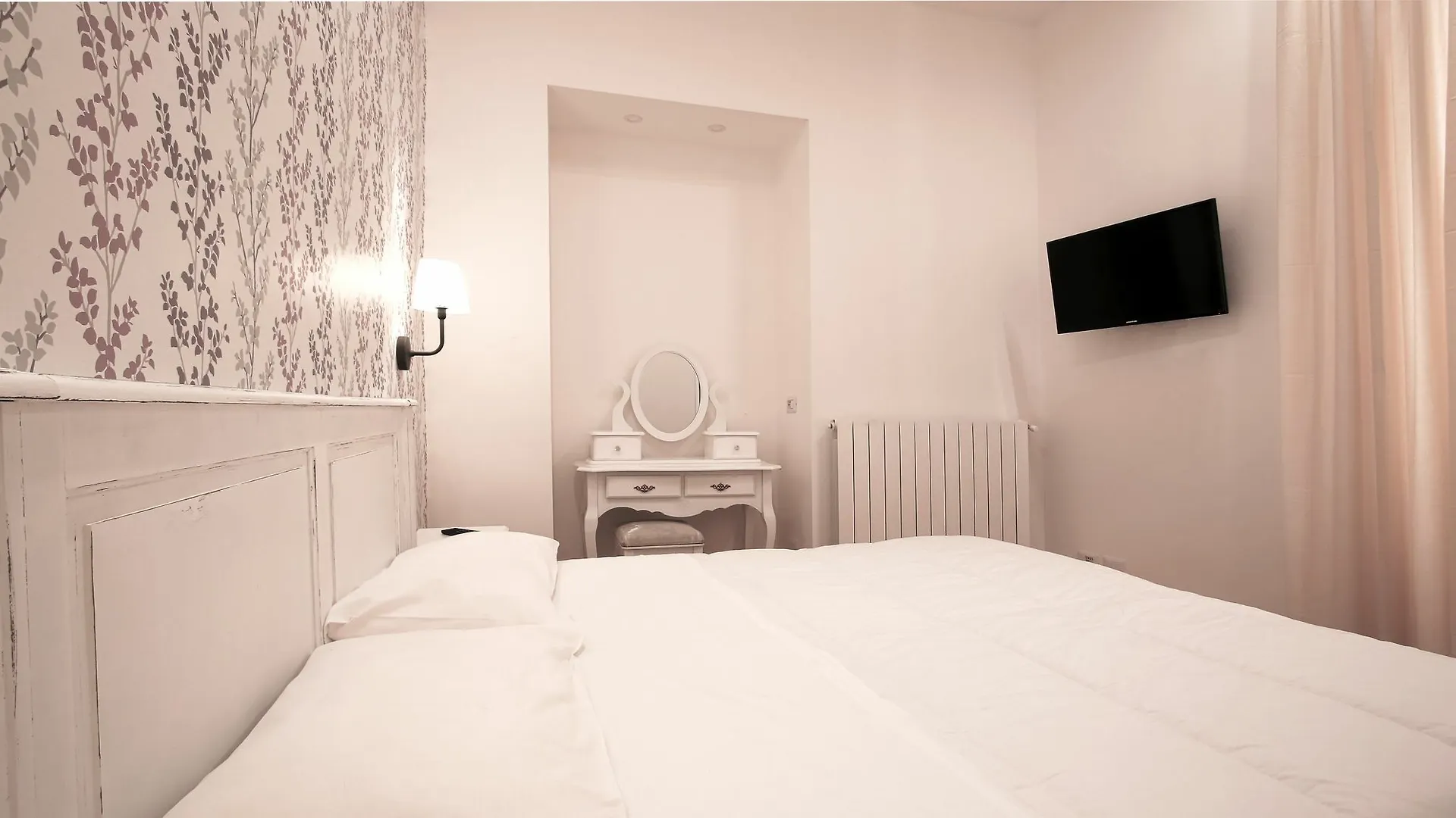 Domus Iuliae Hotel Rome 2*,  Italy